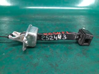 Ограничитель двери передний левый MITSUBISHI ASX / OUTLANDER SPORT 10-21 2015 Б/У Ограничитель двери передний левый MITSUBISHI ASX / OUTLANDER SPORT 10-21 2015