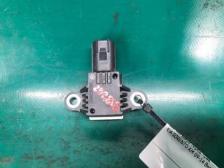 Датчик удара передний правый KIA SORENTO XM 09-14 2010