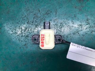 Датчик удара задний правый QX30 16-20 2018 Внедорожник 2.0 20PET