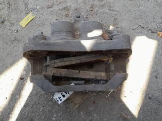 Суппорт тормозной передний правый M35/M45 04-10