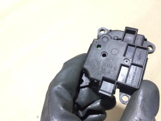 Моторчик заслонки печки задний PATHFINDER R52 12-21 2020 R52 3.5