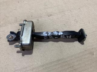 Ограничитель двери передний правый PATHFINDER R52 12-21 2020 R52 3.5