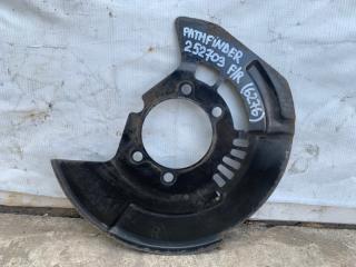 Защита тормозного диска передняя правая NISSAN PATHFINDER R52 12-21 2020