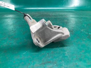 Крепление балки подвески переднее правое TLX 14-17 2016 Седан 2.4L 4