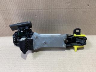 Ручка двери наружная задняя левая PRIUS - 30 09-17 2013 ZVW30 2ZR-FXE