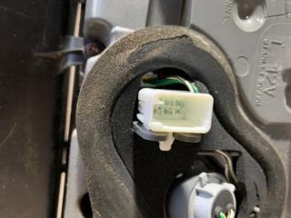 Фонарь наружный левый PRIUS - 30 09-17 2013 ZVW30 2ZR-FXE