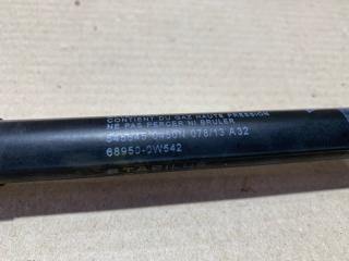 Амортизатор крышки багажника правый PRIUS - 30 09-17 2013 ZVW30 2ZR-FXE