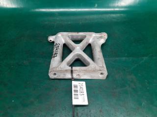 Кронштейн двигателя правый TOYOTA SOLARA 03-09 Кабриолет 3.3 3MZ-FE