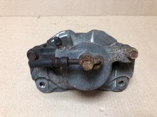 Суппорт тормозной передний левый SOLARA 03-09 2006 ACV30L Кабриолет 3.3 3MZ-FE