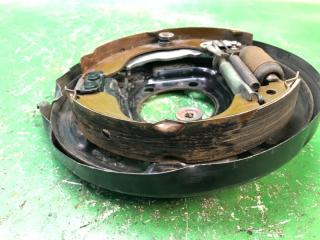 Тормозной механизм задний правый SENTRA (B16) 06–12 2012 2.0 MR20DE