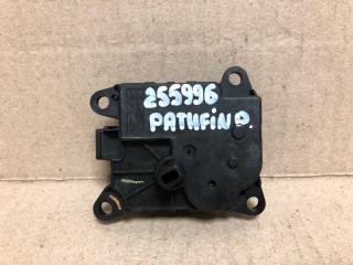Моторчик заслонки печки NISSAN PATHFINDER R52 12-21 2020