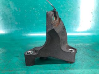 Кронштейн двигателя правый SOLARA 03-09 COUPE 2.4 2AZFE