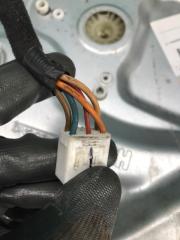 Стеклоподъемник задний правый SORENTO XM 09-14 2010 Внедорожник 2.4 G4KE