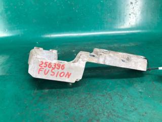 Кронштейн компрессора кондиционера FUSION 14- 2013 Седан C20EDEF