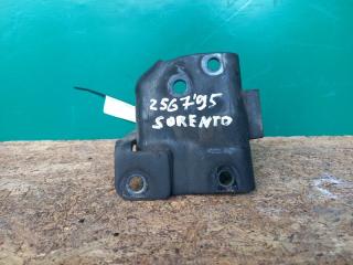 Кронштейн КПП передний KIA SORENTO XM 09-14 Внедорожник 2.4 G4KE