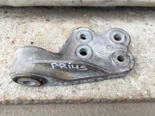 Кронштейн двигателя задний PRIUS 16- 2016 Хэтчбек 1.8 2ZRFXE