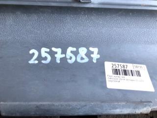 Накладка порога наружная левая 300 04-10 2008 Седан 3.5 EGG