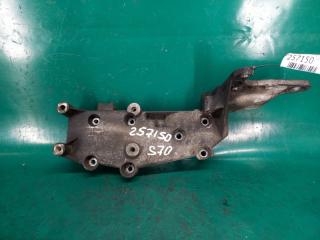 Кронштейн генератора VOLVO S70 97-00 1999 Б/У Кронштейн генератора VOLVO S70 97-00 1999