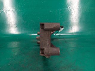 Кронштейн генератора S70 97-00 1999 Седан 2.5