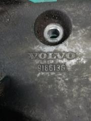 Кронштейн генератора S70 97-00 1999 Седан 2.5