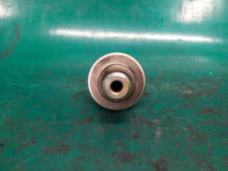 Клапан давления топлива S70 97-00 1999 Седан 2.5