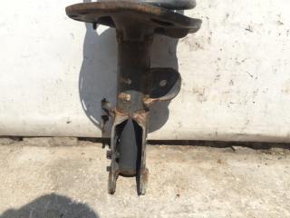 Амортизатор передний правый PRIUS - 30 09-17 2013 ZVW30 2ZR-FXE