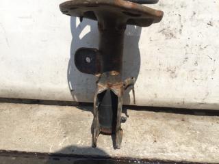 Амортизатор передний левый PRIUS - 30 09-17 2013 ZVW30 2ZR-FXE