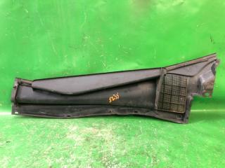 Пластик под лобовое стекло / Жабо передний правый LEXUS ES300 96-01 MCV20 3.0 1MZFE