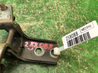 Петля двери верхняя передняя правая GALANT 03-12 2010 Седан 2.4 4G69