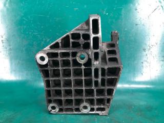 Кронштейн компрессора кондиционера MDX (YD1) 00-06 2003 Внедорожник 3.5 J35A5