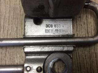 Петля двери нижняя задняя левая PASSAT CC 12-18 2013 Седан 2.0 CBFA