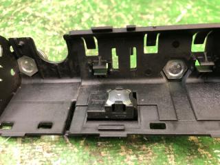 Кнопка открывания багажника наружная PASSAT B7 11-15 2012 2.5 CBUA