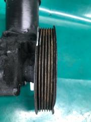 Насос ГУР IS300 99-05 2004 Седан 3.0 2JZ-GE