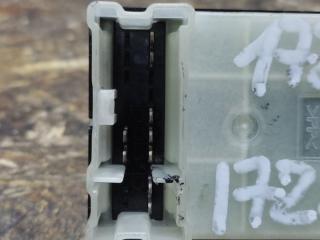 Кнопка стеклоподъемника задняя левая INFINITI G25/G35/G37/Q40 06-14 Седан 3.5 VQ35HR