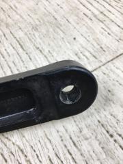 Поводок стеклоочистителя передний правый PASSAT B7 11-15 2013 A32 CBTA 2.5L