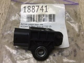 Датчик удара задний левый X-TRAIL/ROGUE T32 13-20