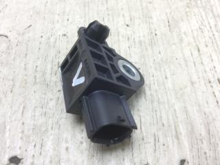 Датчик удара задний левый X-TRAIL/ROGUE T32 13-20