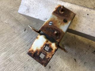 Усилитель переднего бампера I35 00-04 2004 Седан 3.5 VQ35DE