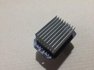 Резистор печки задний SIENNA 03-10 3.5 2GRFE