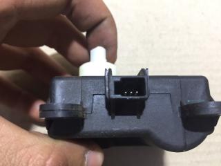 Моторчик заслонки печки G25/G35/G37/Q40 06-14 2011 Седан 3.7 VQ37VHR