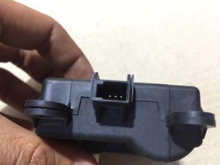 Моторчик заслонки печки TEANA J32 08-14