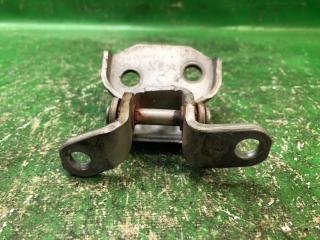 Петля двери нижняя передняя левая SUBARU FORESTER SG 02-07 2003