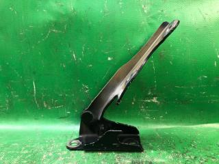 Петля капота передняя левая GALANT 03-12