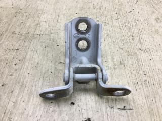 Петля двери верхняя передняя левая NV200 USA 13- 2017 M20X 2.0 MR20DE