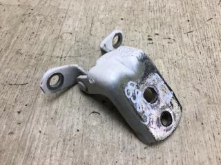 Петля двери верхняя передняя левая NISSAN NV200 USA 13- M20X 2.0 MR20DE