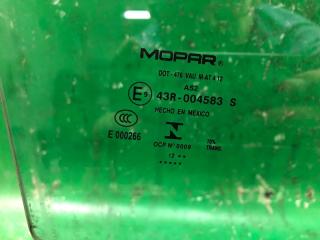 Стекло двери переднее правое JOURNEY 08-20