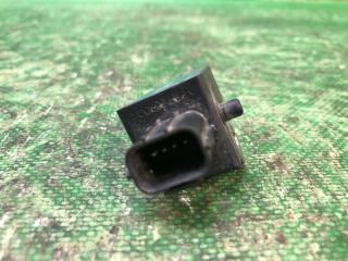 Датчик удара передний правый MDX (YD2) 06-13