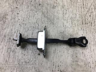 Ограничитель двери SENTRA (B16) 06–12 2012 2.0 MR20DE