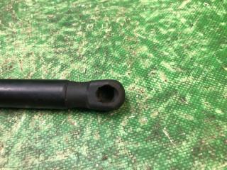 Амортизатор крышки багажника задний правый QX30 16-20