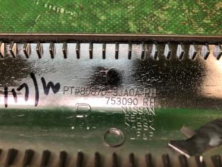 Молдинг двери передний правый QX60/JX35 12-20